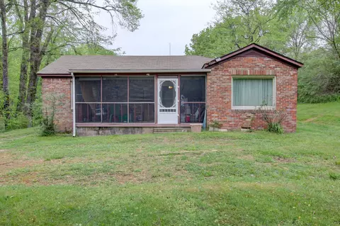 1179 Highway 13, Cunningham, TN 37052