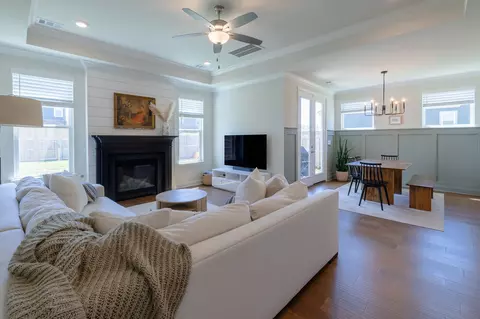 Living - 4027 John Marsh Rd, Spring Hill, TN 37174 photo 3 of 5
