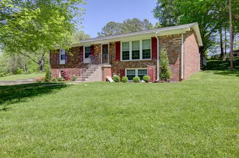 1293 Jostin Dr, Clarksville, TN 37040