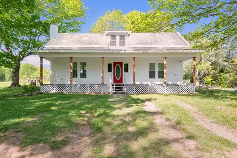 605 Nels Adams Rd, Dickson, TN 37055