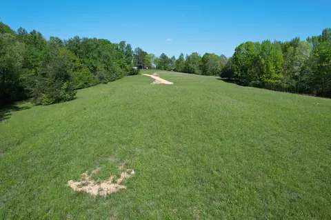 123 Blueberry Ln, Loretto, TN 38469 photo 2