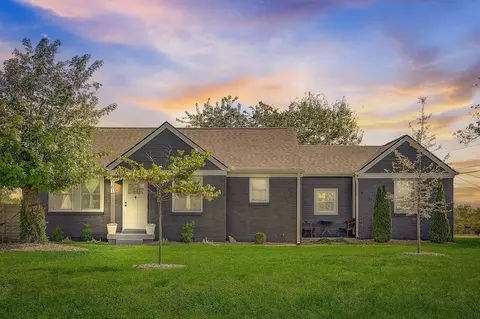 2301 Weona Dr, Nashville, TN 37214