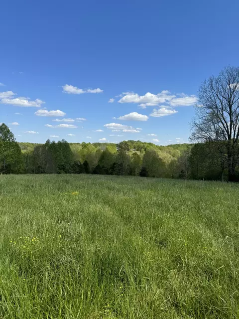 8910 Purtle Rd, Lafayette, TN 37083