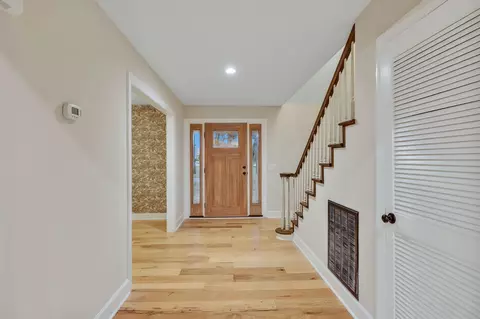 Entry Way - 1027 Rucker Ln, Murfreesboro, TN 37128 photo 2 of 5