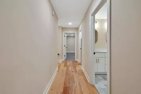 Entry Way - 1027 Rucker Ln, Murfreesboro, TN 37128 photo 4 of 5