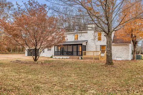 Exterior - 1027 Rucker Ln, Murfreesboro, TN 37128 photo 6 of 16