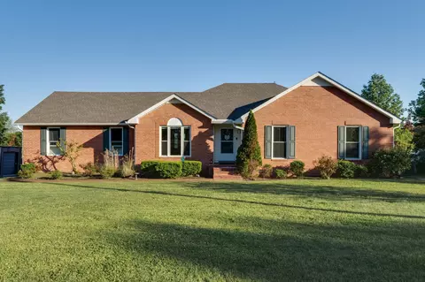 398 Brookridge Dr, Gallatin, TN 37066