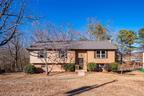 555 Brownwood Cir, Ringgold, GA 30736