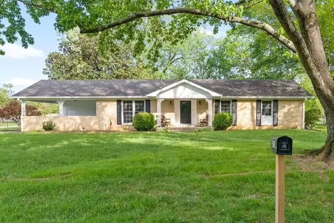 400 Skyline Park Dr, Hopkinsville, KY 42240