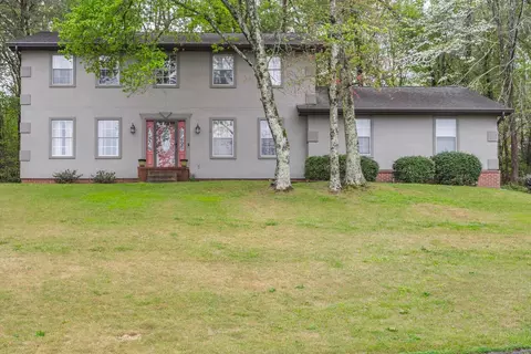 434 English Oaks Dr, Hixson, TN 37343