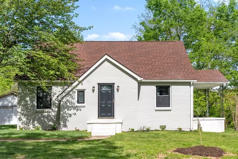 106 Circle Hill Dr, Clarksville, TN 37042