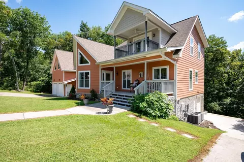 450 Maury Ln, Smithville, TN 37166
