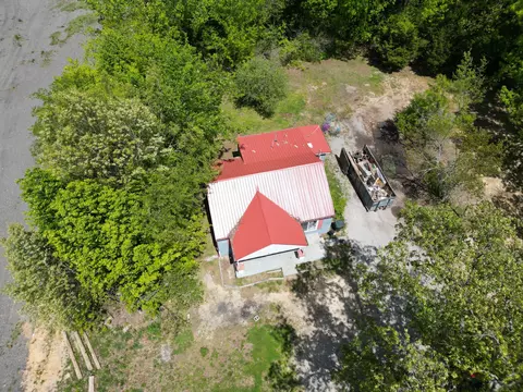 1105 E Walnut St, Dickson, TN 37055 photo 13
