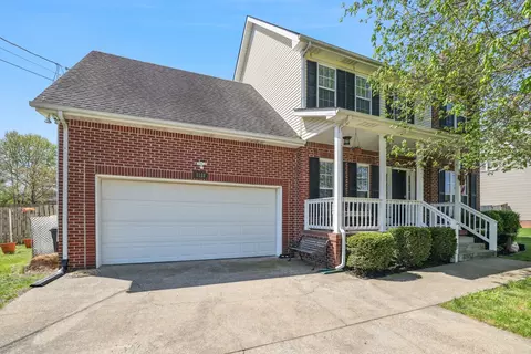 3120 Buckshot Dr, Clarksville, TN 37043