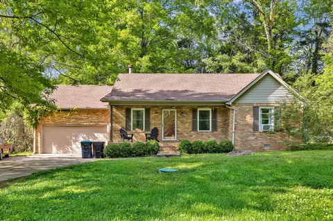 334 Lynnford Dr, Murfreesboro, TN 37128