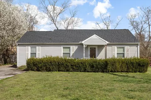 103 Gilbert Dr, Fort Oglethorpe, GA 30742