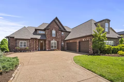 2163 Gorden Xing, Gallatin, TN 37066