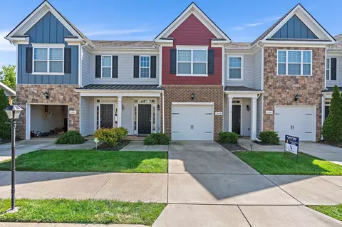 1045 Enclave Ave, Pleasant View, TN 37146