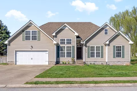 3720 Kendra Ct S, Clarksville, TN 37040