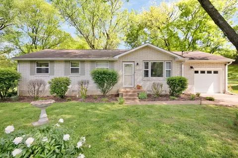 3724 Hillbrook Dr, Nashville, TN 37211