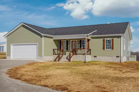 1767 Purvin Lollar Rd, Sparta, TN 38583