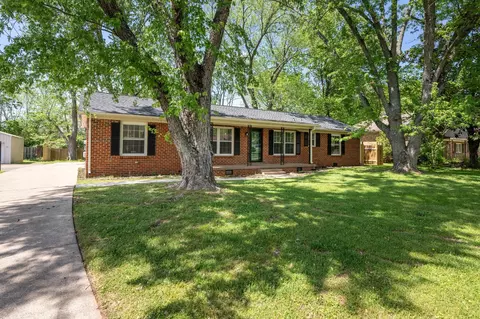 210 Eventide Dr, Murfreesboro, TN 37130