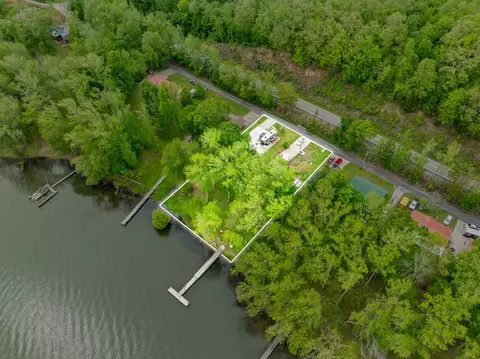 135 Southernaire Loop, Stewart, TN 37175