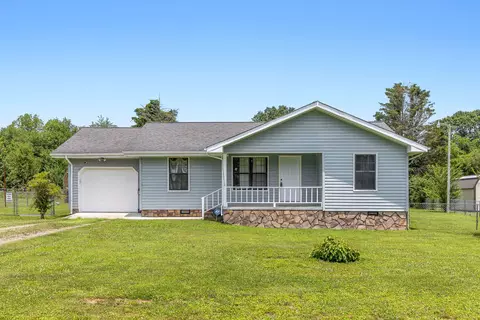 270 W Georgia Ave, Whitwell, TN 37397