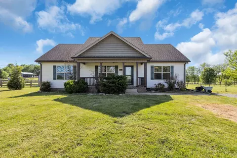 3190 Hallmark Dr, Lewisburg, TN 37091