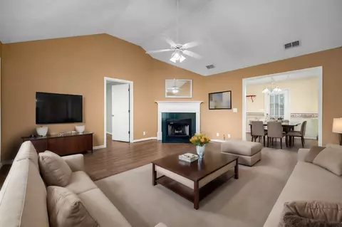 2842 Wellington Pl, Murfreesboro, TN 37128