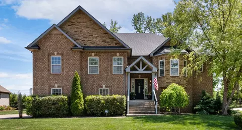 2935 Prince Dr, Clarksville, TN 37043