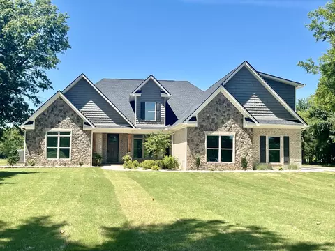 1380 E Commerce St, Lewisburg, TN 37091