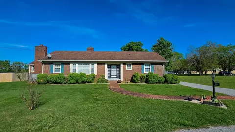 1511 Raby Ave, Shelbyville, TN 37160