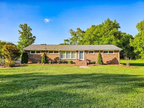 401 S Valley Rd, Shelbyville, TN 37160