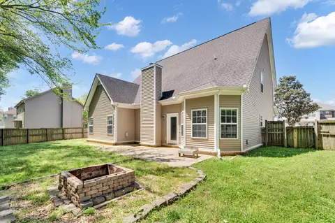 Exterior - 1823 Potters Ct, Murfreesboro, TN 37128 photo 5 of 6