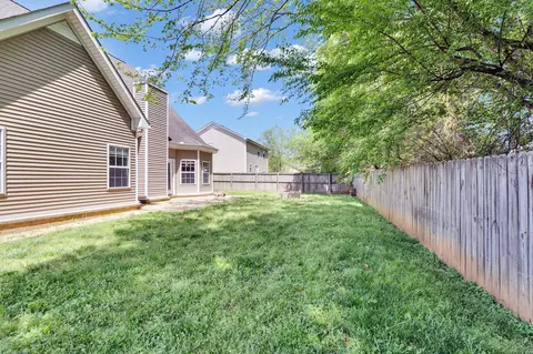 Exterior - 1823 Potters Ct, Murfreesboro, TN 37128 photo 3 of 6