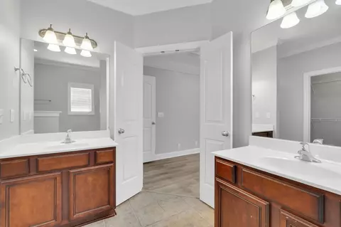 Entry Way - 1823 Potters Ct, Murfreesboro, TN 37128 photo 5 of 6