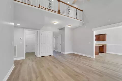 Living - 1823 Potters Ct, Murfreesboro, TN 37128 photo 5 of 6