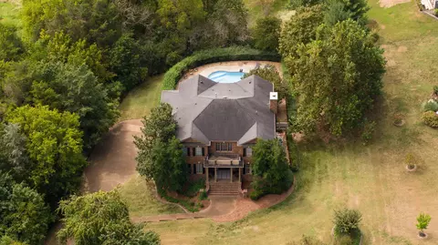 255 Spencer Creek Rd, Franklin, TN 37069