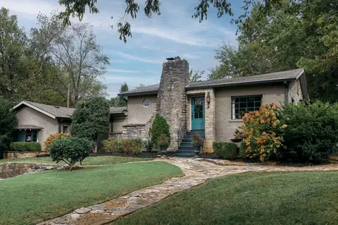 315 5th Ave, Columbia, TN 38401