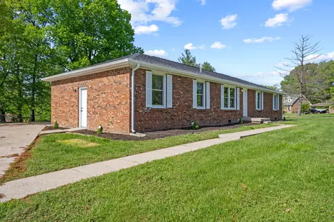639 Cleveland Dr, Clarksville, TN 37042