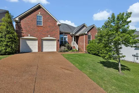 1016 Wellmoor Ct, Nashville, TN 37209