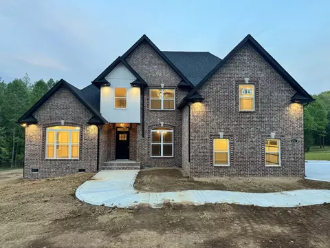 136 Reda Ests, Clarksville, TN 37042