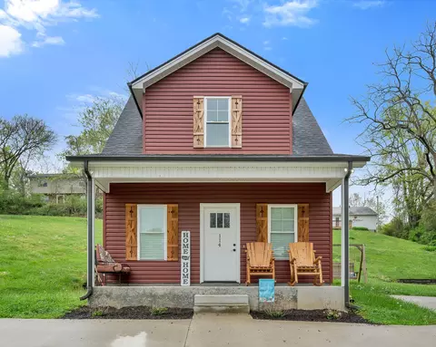 114 Hillview St, Dickson, TN 37055