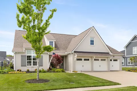 7529 Delancey Dr, College Grove, TN 37046