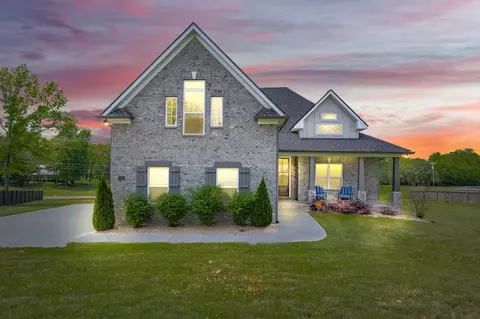 1208 Janie Sue Ct, Lebanon, TN 37087