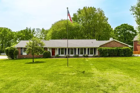 359 Cumberland Hills Dr, Madison, TN 37115