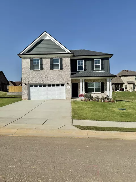 1119 Amber Hills Dr, Ashland City, TN 37015