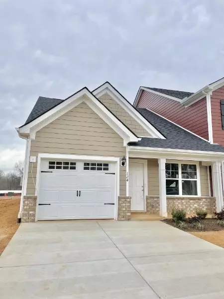 411 Ezra St, Pleasant View, TN 37146