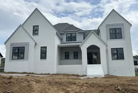 4672 Majestic Meadows Dr, Arrington, TN 37014